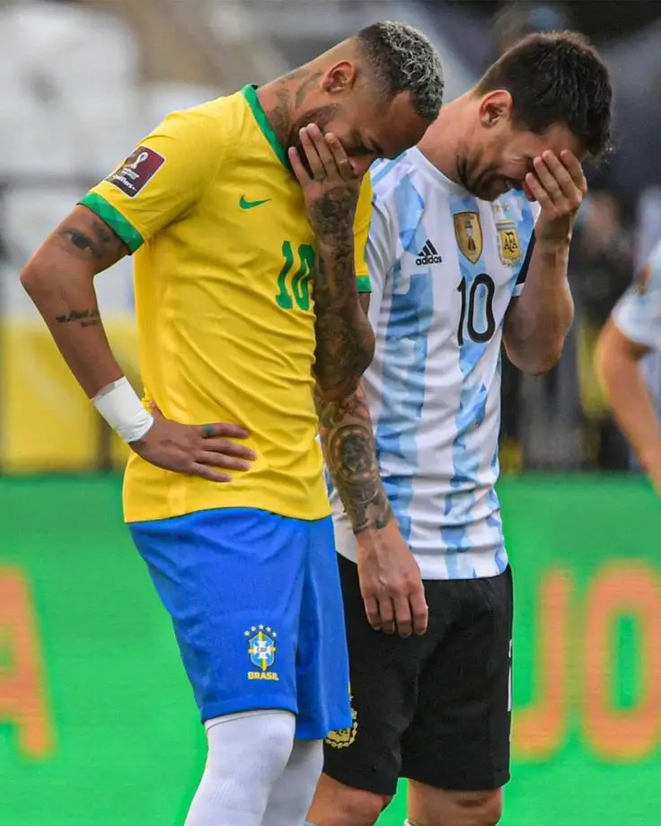 Pinterest:  Le match entre le Brésil et l’Argentine a été suspendu.  Aucun des joueurs n’a…